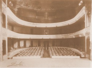 20110923100959 teatro-interior 
